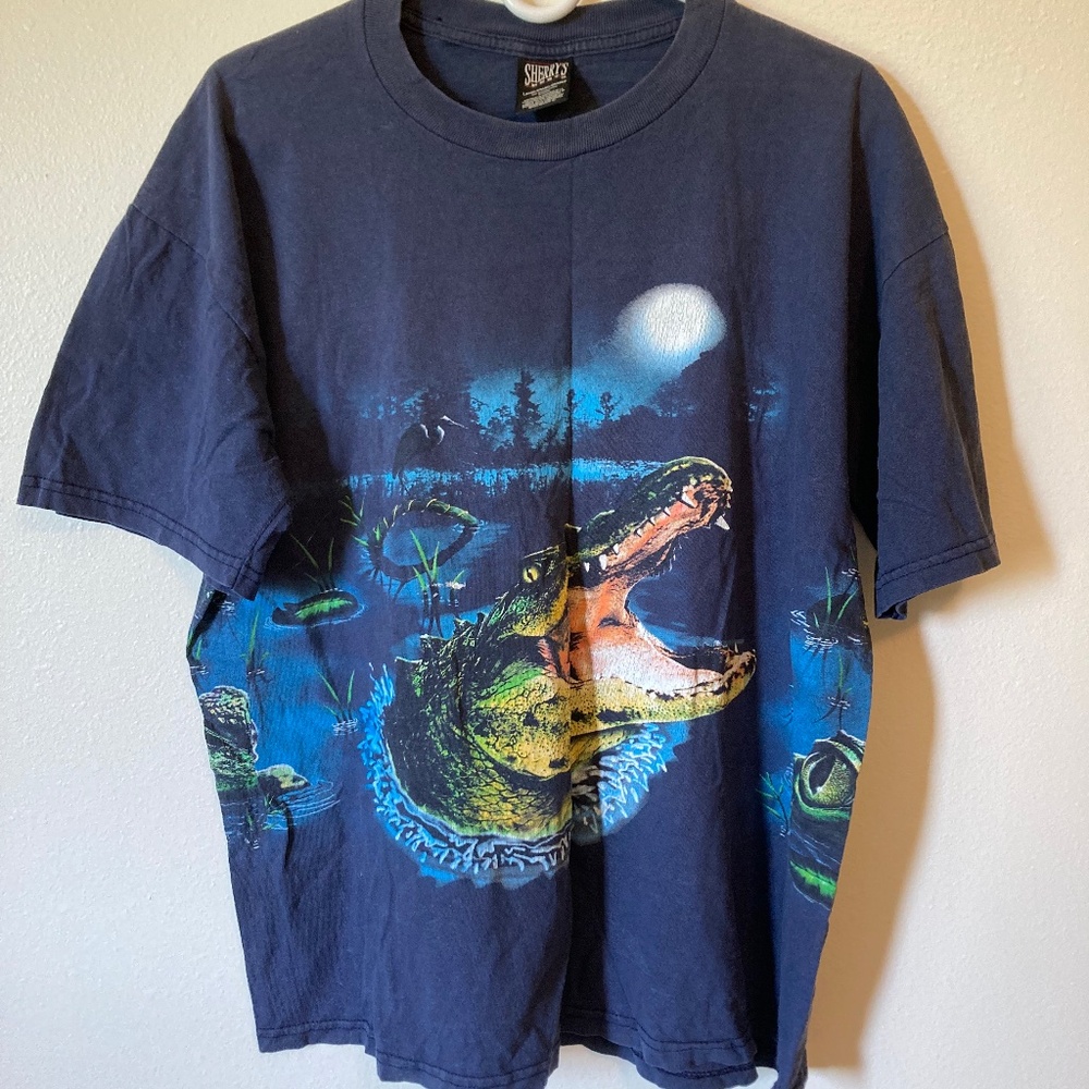 Vintage 90’s Sherry’s Alligator shirt Large